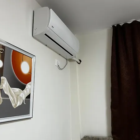 アパート Cozy Centrally Located For Two 2, 10 Min Walk From Center