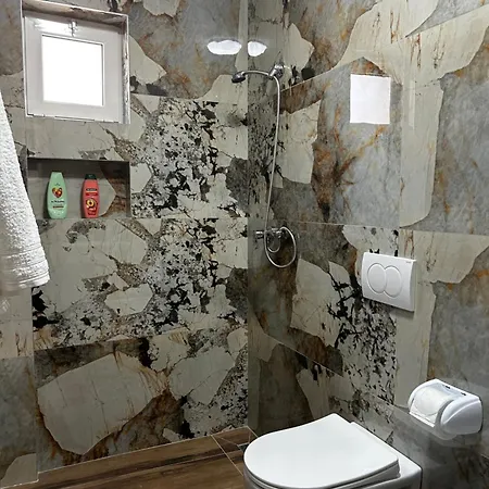 アパート Cozy Centrally Located For Two 2, 10 Min Walk From Center