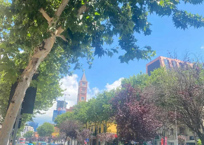 Cozy Centrally Located For Two 2, 10 Min Walk From Center